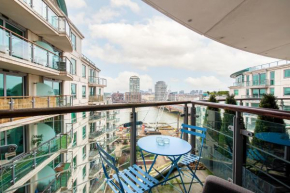 Amazing Thames view apartment